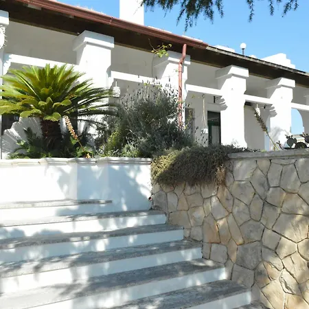 Alma Mater Salignano (Apulia)